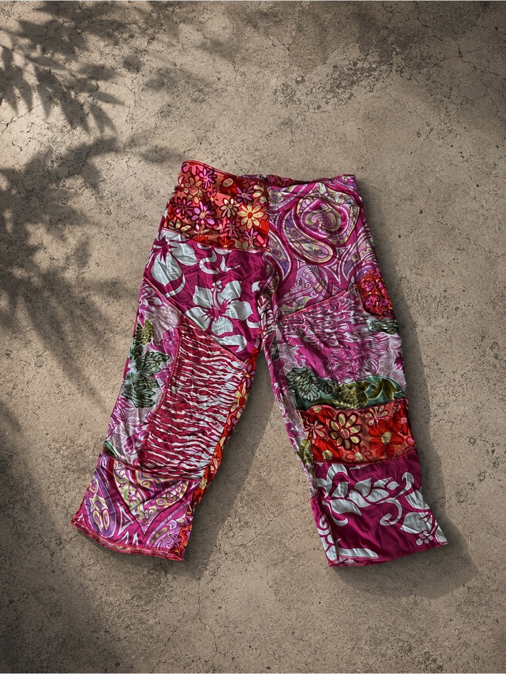 Vintage Surya paisley patchwork capri pants 80s 90s 100% rayon size L